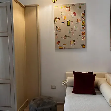 Louis 4* Cagliari