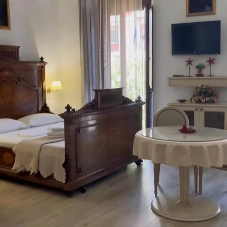 Louis Guest house